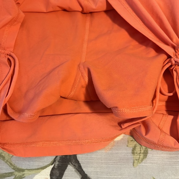 T by Talbots Skort with adjustable sides, size Large Petite - Picture 9 of 9